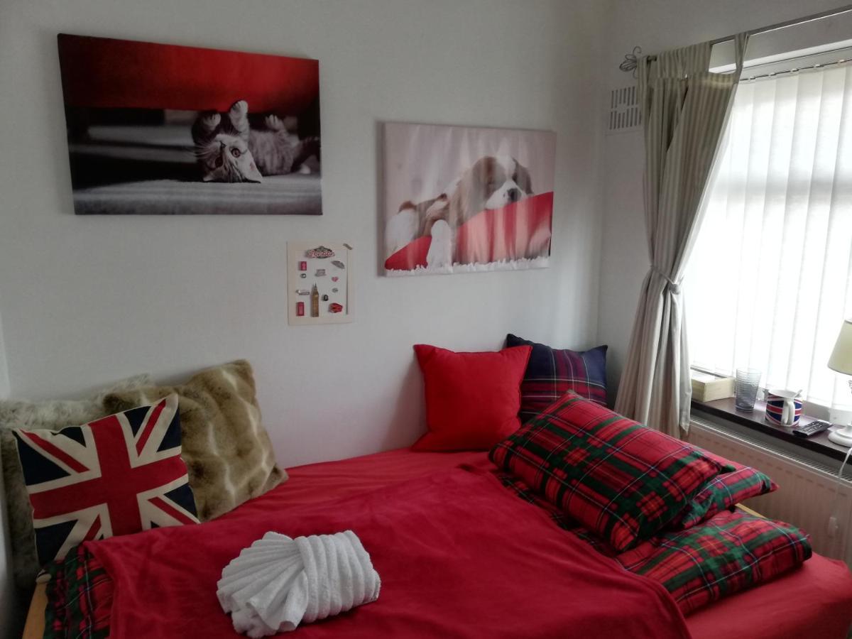 Clay Cross Nice Rooms In Queen House المظهر الخارجي الصورة
