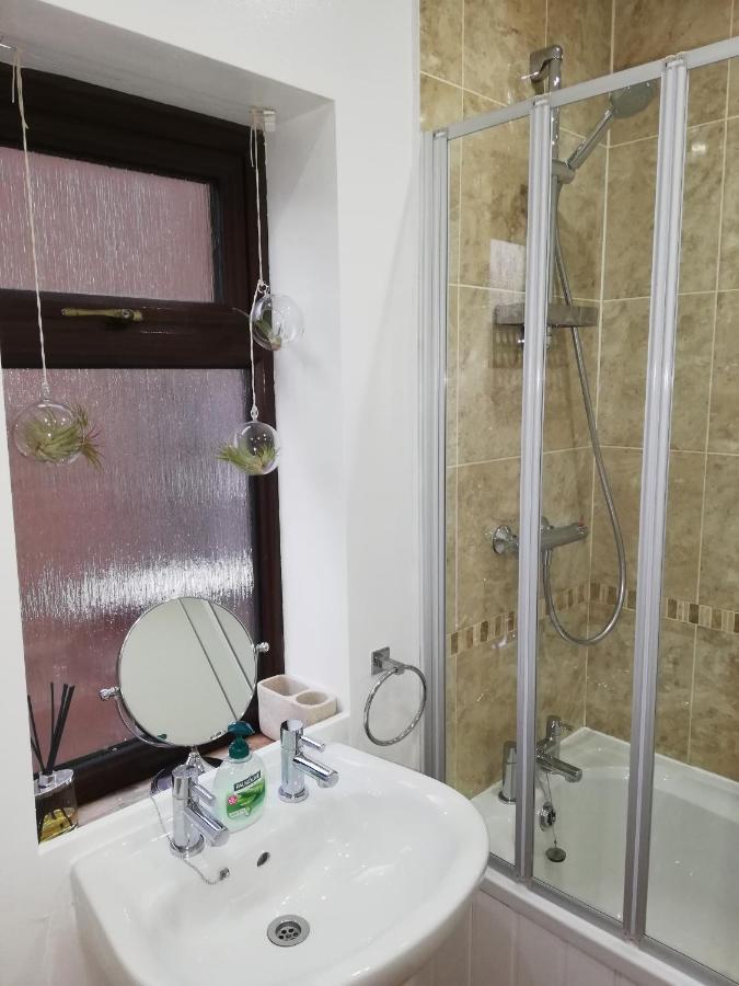Clay Cross Nice Rooms In Queen House المظهر الخارجي الصورة
